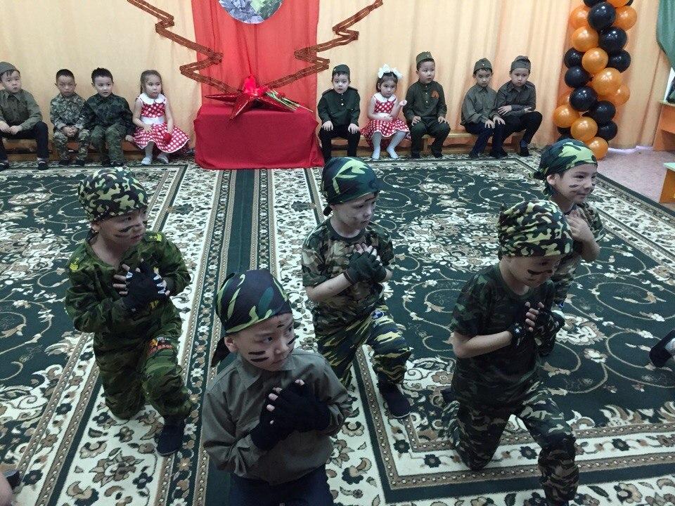 Спасибо деду за Победу, за каждый отстоявший дом, за небо чистое, за веру, за то, что мы теперь живем!